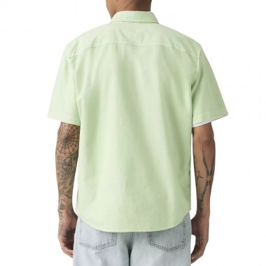 LEVI’S® AUTHENTIC BUTTON DOWN SHIRT GREEN/CAMEO GREEN