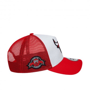 NEW ERA NBA CHICAGO BULLS SIDE PATCH TRUCKER CAP RED