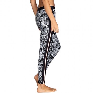 PROTEST NEYSA SURF LEGGING TRUE BLACK