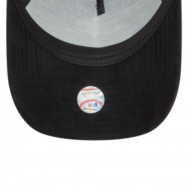 NEW ERA MLB NEW YORK YANKEES FAUX SUEDE EFRAME CAP BLACK