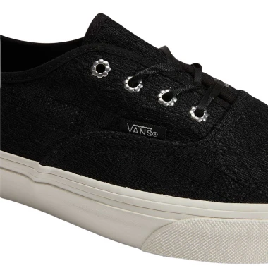 VANS AUTHENTIC LACED SHOES BLACK