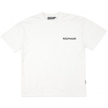 BEE UNUSUAL LAST CALL OVERSIZED T-SHIRT CLOUD FARE WHITE