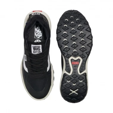 VANS MTE CROSSPATH SHOES BLACK/WHITE
