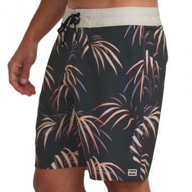 BILLABONG SUNDAYS PRO BOARDSHORTS AGED INDIGO