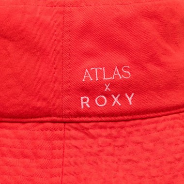 ROXY ATLAS BUCKET HAT POPPY RED