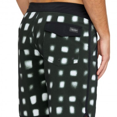 VOLCOM INFUSE SCALLOP MOD BOARDSHORTS 19&quot BLACK