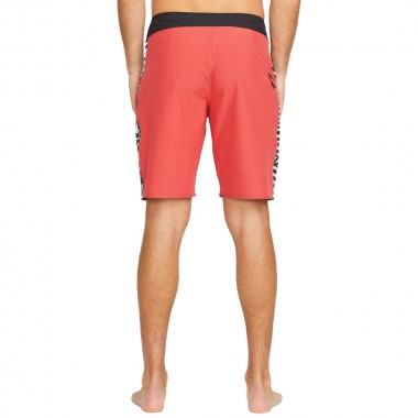 VOLCOM MINGLE MOD BOARDSHORTS 20&quot CRANBERRY