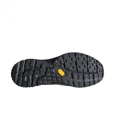 GLOBE LIAIZON VIBRAM SHOES BLACK