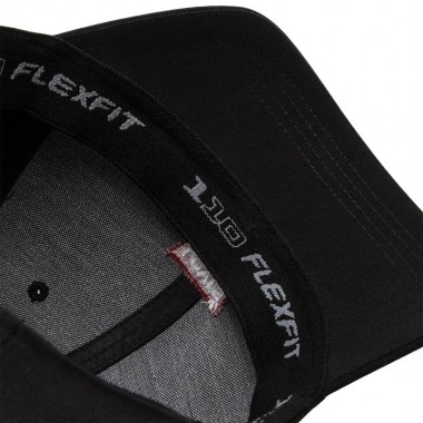 LEVI’S® HOUSEMARK FLEXFIT CAP BLACK