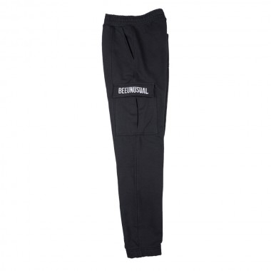 BEE UNUSUAL CARGO SWEATPANTS BLACK