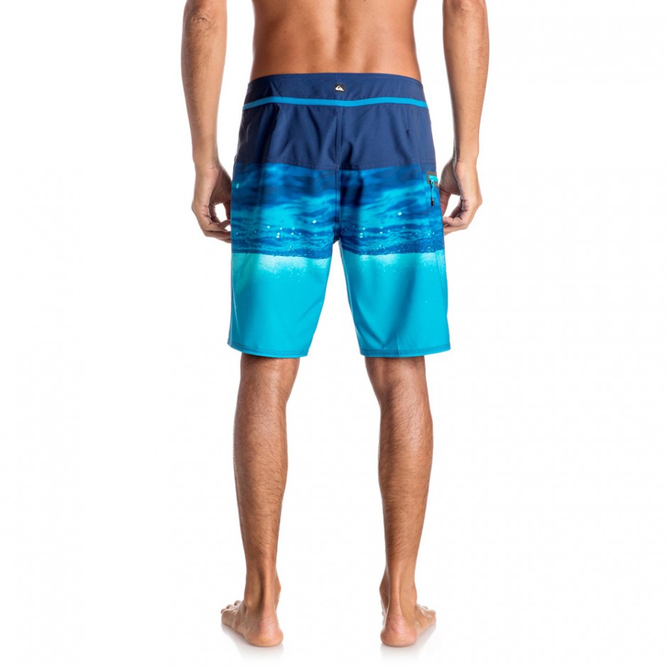 QUIKSILVER HOLD DOWN VEE 19" BOARDSHORT ESTATE BLUE