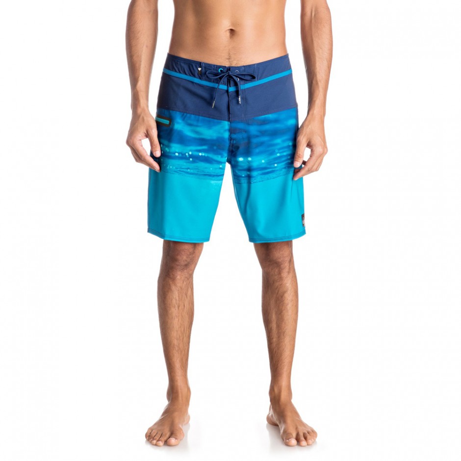QUIKSILVER HOLD DOWN VEE 19" BOARDSHORT ESTATE BLUE